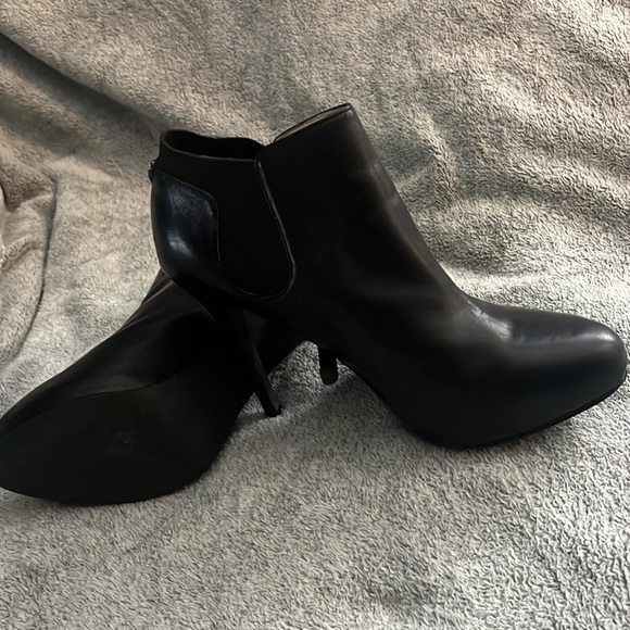 Leather boots - Picture 3 of 9